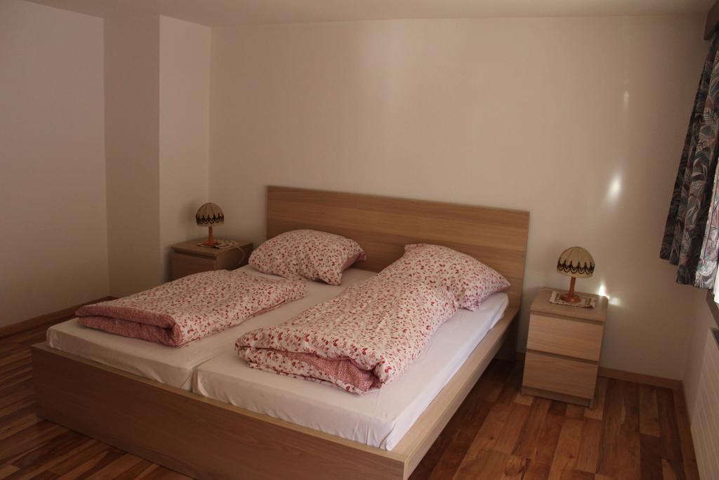 Ferienwohnung Silberdistel, Saastalstrasse 178 客房 照片